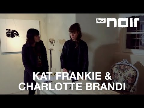 Kat Frankie & Charlotte Brandi - Heart Of A Wolf (live im Schloss Neuenhagen)