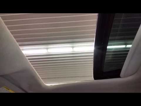 BK1393 - 2004 Saturn Ion - Sun Roof
