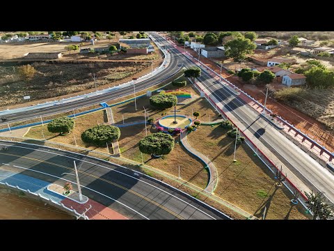 Oliveira dos Brejinhos - Bahia - Brasil :: Vôo de Drone do Entroncamento Até O Final da Pista