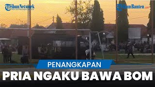 Detik-detik Penangkapan Seorang Pria yang Masuk ke Dalam Bank dan Mengaku Bawa Bom