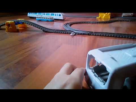 autobuzul Mercedes citări hibryd sosind în stația piața domenii pe linia 381