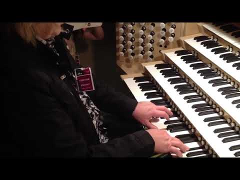 Yes Miscellany: 4/13/12 - Sydney - Geoff Downes at the Sydney Opera House - Clean Clean