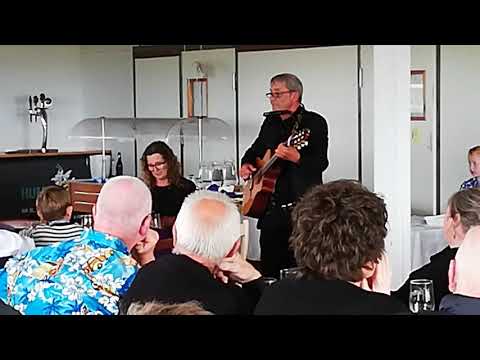 Lolabye - Kaj og Møllers godnat sang.