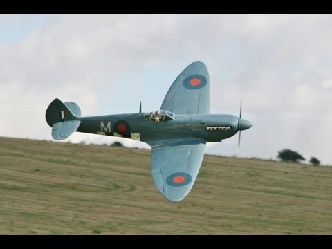 1/4 SCALE RC PR MK 9 SPITFIRE  - MIKE BOOTH - NLMFC RC BALDOCK 2012