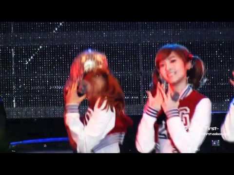 [Fancam] 101013 Tiffany SNSD - Gee @ KIKO Citizen Awareness Festival