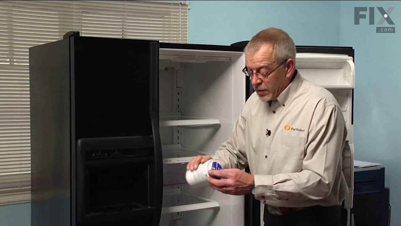 Replacing the Refrigerator Water Filter