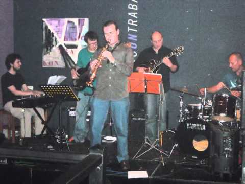 Pablo Estellés en el "Contrabajo" - Metáfona (Jorge del Río)