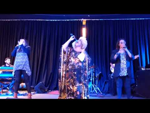 DEISE CIPRIANO // UM DOS ÚLTIMOS SHOWS DO FAT FAMILY