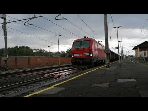 E 193 308 con merci carri aperti in transito a Secugnago (LO)