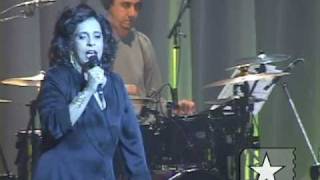 Gal Costa canta "Fruta Gogoia" no Citibank Hall  - Arquivo Radar Showlivre 2006