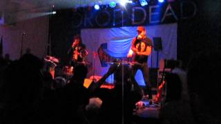 Stereo Total-Wir tanzen im 4-eck (live DDF2012)