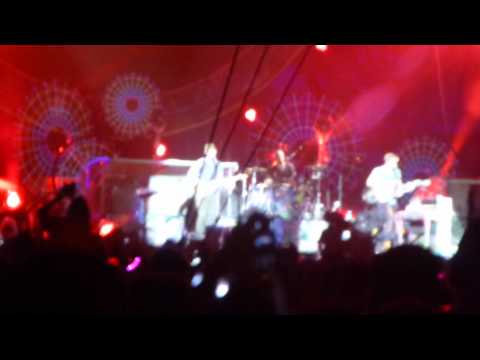 Coldplay - Charlie Brown LIVE (Warsaw, 19/09/2012)