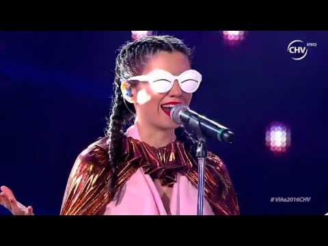 Javiera Mena - Festival de Viña del Mar 2016 1