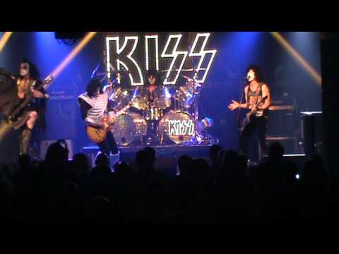 UK Kiss tribute Dressed To Kill - The Robin Friday 13th Nov 2015 full show