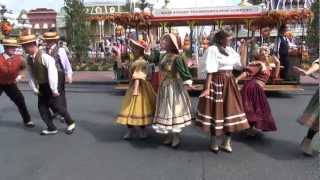 Main Street Trolley Show fall edition