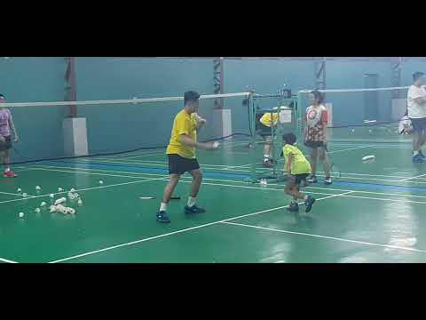 IMPROVE YOUR SKILLS IN #BADMINTON.Join (SBA) Badminton Clinic for FREE. Citywalk,Malolos,Philippines