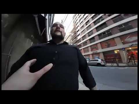 Gaspi is going to the ice cream shop!