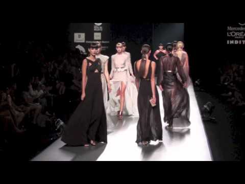 Madrid Fashion Week: Carrusel JUANJO OLIVA P/V 2013