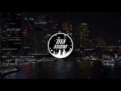 Axollo - Versailles ( Feat . MAJRO )