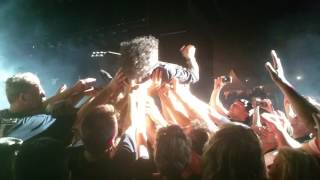 " FILS DE PERSONNE " CHANTÉE PAR JOHNNY HALLYDAY ET YAROL POUPAUD AU THÉÂTRE ANTIQUE DE VIENNE