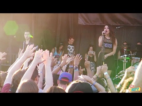 Bebe Rexha - "I Can't Stop Drinking About You" LIVE! @ Warped Tour 2015