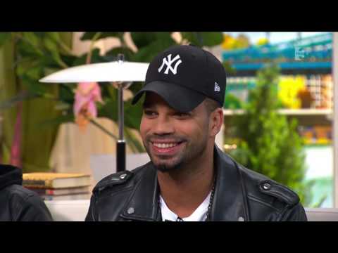 Hosszú idő után újra magyarul énekelt Kállay-Saunders András! - tv2.hu/fem3cafe