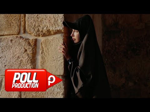 Hande Yener - Kaç - (Official Video)