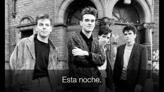 The Smiths - "Death at One's Elbow" (Subtitulada en Español)