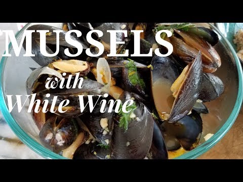 How to Cook Steamed Mussels with White Wine | Drunken Mussels