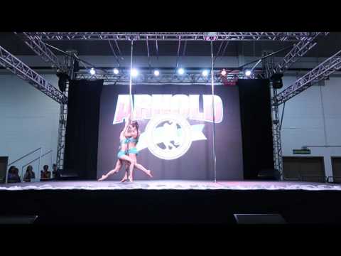 Arnold Classic South América - Raquel Winnie e Tamires Fruh  - Guest Performance