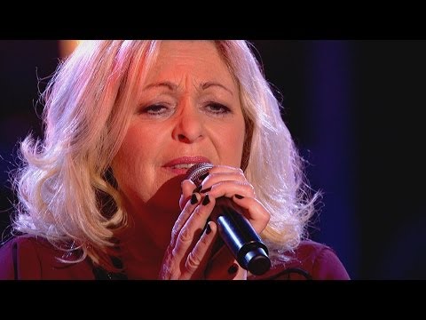 Sally Barker performs 'Walk On By' - The Voice UK 2014: The Knockouts - BBC