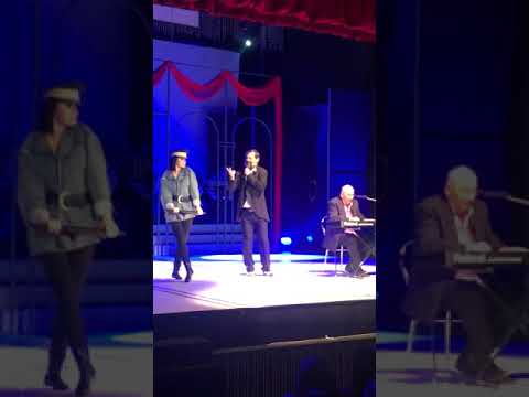 Sa-mi dai permisul inapoi. Horia Moculescu la pian