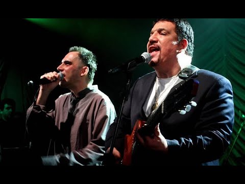 Michael Sullivan ft. Arnaldo Antunes - Me De Motivo