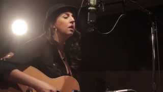 HotBox Session: Charlotte Sometimes - &quot;Paint the Sky&quot;