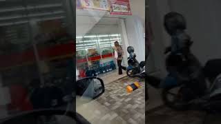 Download lagu VIDEOIN DOI HABIS BELI JAJAN DI ALFAMART | HALU STORY #shorts  #storyhalu #storyig #storywa mp3