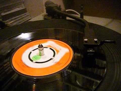T.T. Ross - No Charge - Reggae - 45 rpm