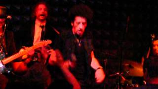 WILLIE NILE -- "A HARD DAY'S NIGHT / SATISFACTION / LAND OF 1,000 DANCES"