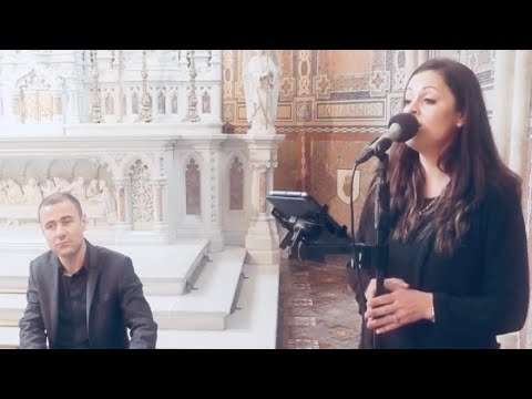 "Ag Críost an Síol" by Katie Hughes Wedding Singer