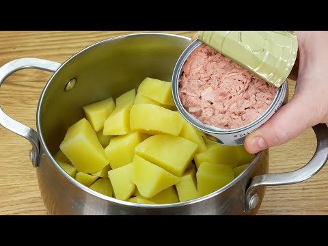 Potato Schnitzel with Tuna Ingredients: - 700 grams of potatoes - 1 egg - 1/2 teaspoon salt - 250 grams of canned tuna - Spring onion - 1 tablespoon parmesan (optional) - Black pepper - 4 tablespoons flour - Vegetable oil - 1 cucumber - Dill - 2 tablespoons yogurt - 1/3 teaspoon salt - 1 teaspoon parmesan (optional) Instructions: 1. Boil potatoes in cold water until tender, then mash them. 2. Mix mashed potatoes with egg, salt, tuna, chopped spring onion, parmesan, black pepper, and 2 tablespoons of flour. 3. Shape the mixture into patties, coat with remaining flour, and fry in vegetable oil until golden brown. 4. For the sauce, combine yogurt, salt, parmesan, black pepper, and chopped dill. 5. Serve the potato schnitzels with cucumber slices and the yogurt-dill sauce. Enjoy!