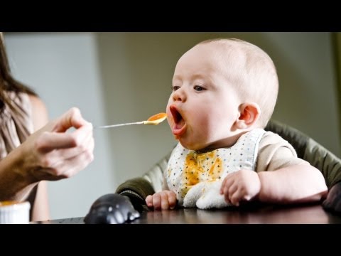 赤ちゃんの固形物の食べさせ方｜乳幼児期のお世話 (How to Introduce a Baby to Solid Food | Infant Care)