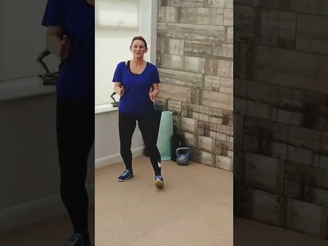 Vídeo relacionado con CAMINATA TA CHI PARA PRINCIPIANTES: Técnicas prácticas para fortalecer la postura, relajar el cuerpo y mejorar el movimiento diario