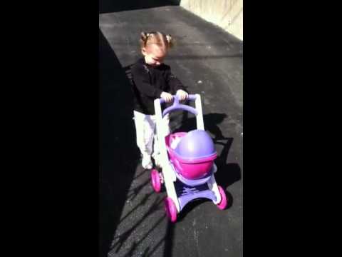 Annabella velozo 1 vez pass o carrinho