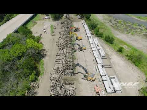 BNSF teams replace bridge in just 28 hours!