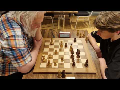 A win against GM Artur Jussupow