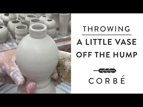 Throwing a Little Vase (Off the Hump) on the Pottery Wheel