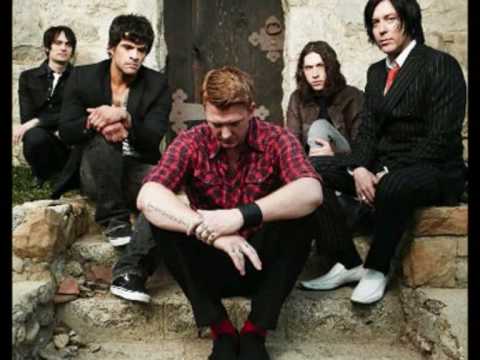 Queens Of The Stone Age - Broken Box