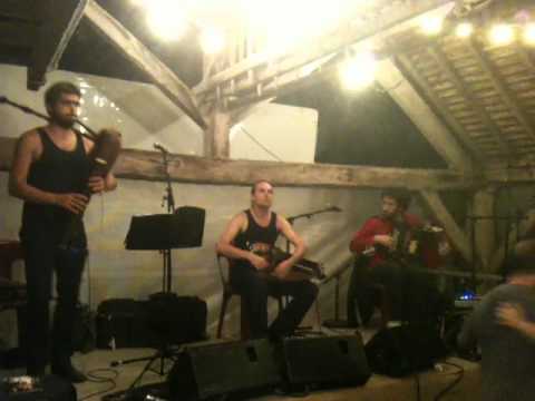 Assemblée du Plaix chez les Thiaulins 2011_4 - Patrick Bouffard en Trio 3