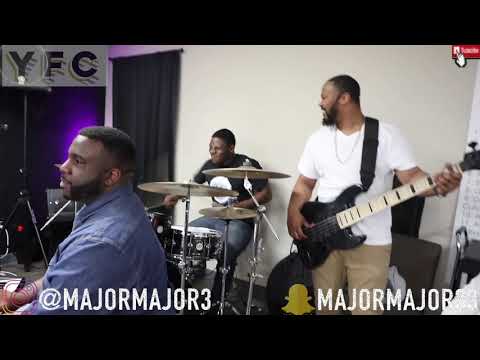 Corn Robinson   Band KILLING!