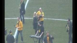 BVB - Werder Bremen - Südtribüne vs. Stand Up for the Champions (Right Said Fred)