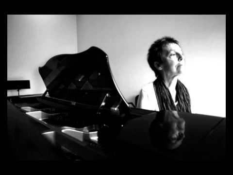 Chopin - Polonaise-Fantaisie in A-flat major, Op. 61 (Maria João Pires)